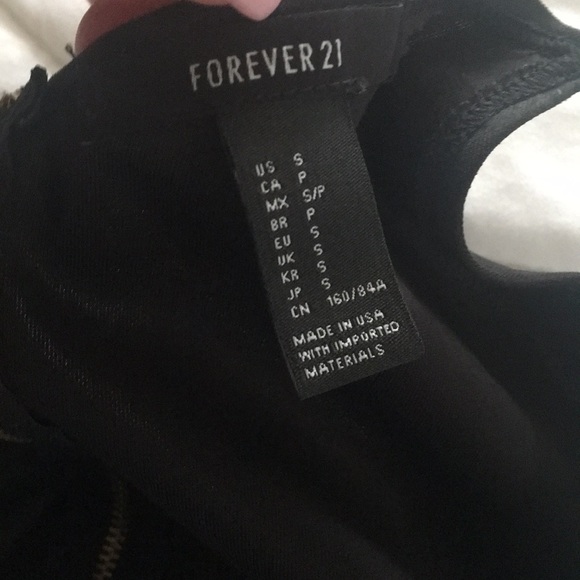 Litttle black dress - Picture 4 of 4